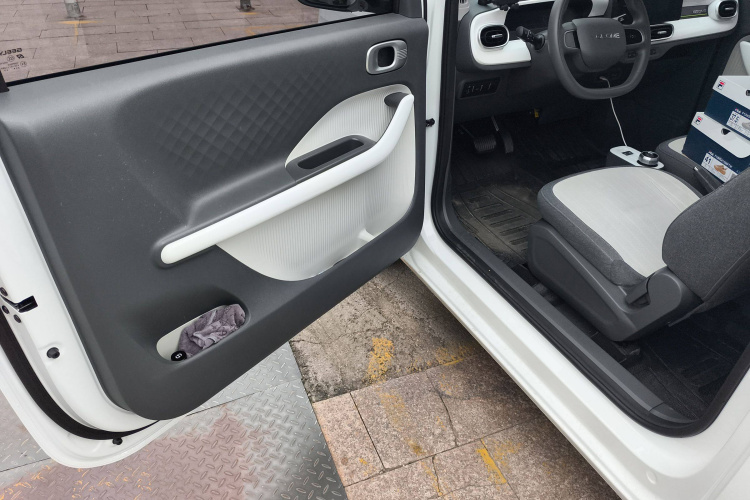 吉利银河 熊猫 2025款 210km 元气熊中控内饰20