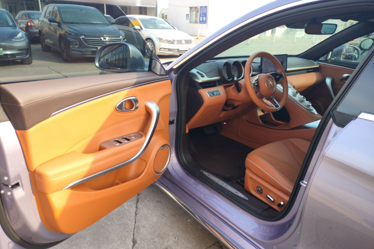 欧拉闪电猫 2022款 555km 尊贵版中控内饰20