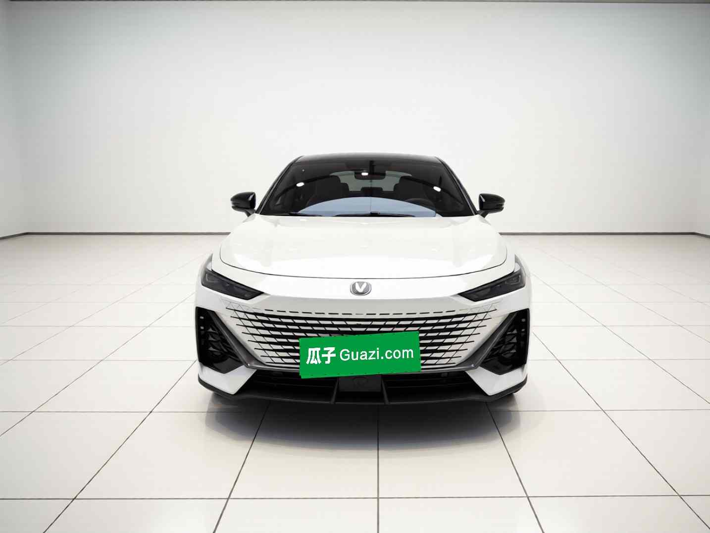 长安UNI-V 2023款 1.5T 尊贵型(1)