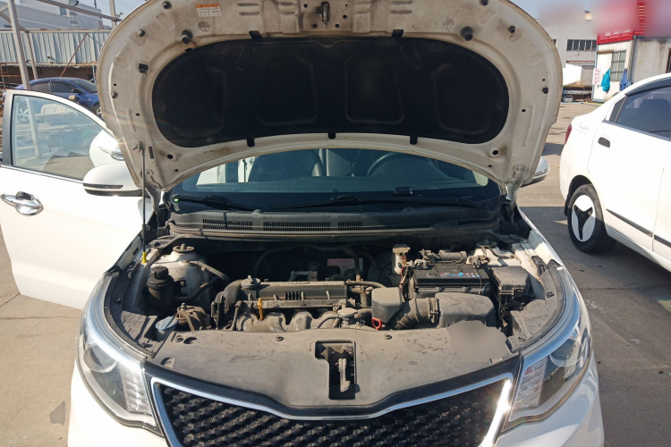 起亚K2 2015款 三厢 1.6L AT Premium机舱底盘24