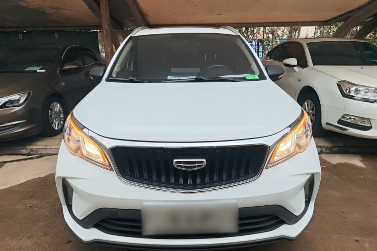 吉利汽车 远景X3 2021款 PRO 1.5L CVT尊贵型车身外观2