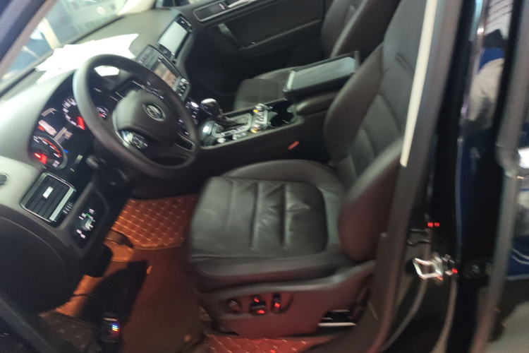 大众 途锐 2017款 3.0TSI 拓野型局部细节19