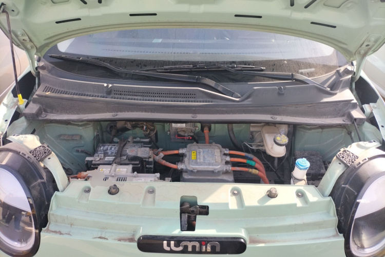 长安启源 长安Lumin 2022款 155km 清甜款机舱底盘24