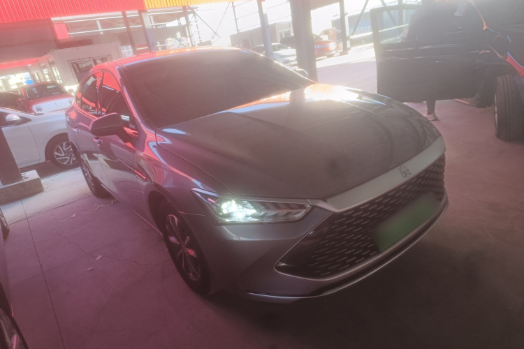 比亚迪 秦PLUS 2023款 冠军版 DM-i 55KM领先型车身外观3