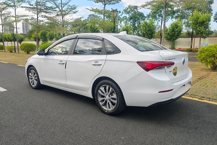 别克 英朗 2019款 18T 自动互联精英型 国VI车身外观6006