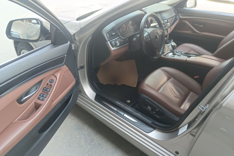 宝马5系 2014款 520Li 典雅型中控内饰7003