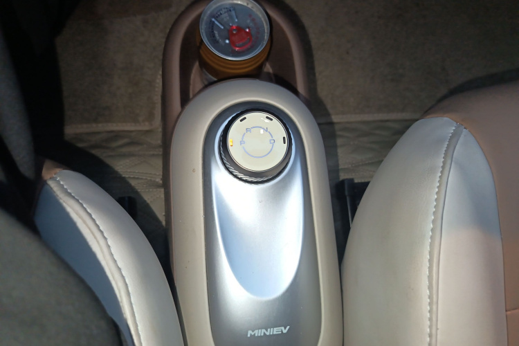 五菱汽车 宏光MINIEV 2025款 四门版 臻享+款局部细节18