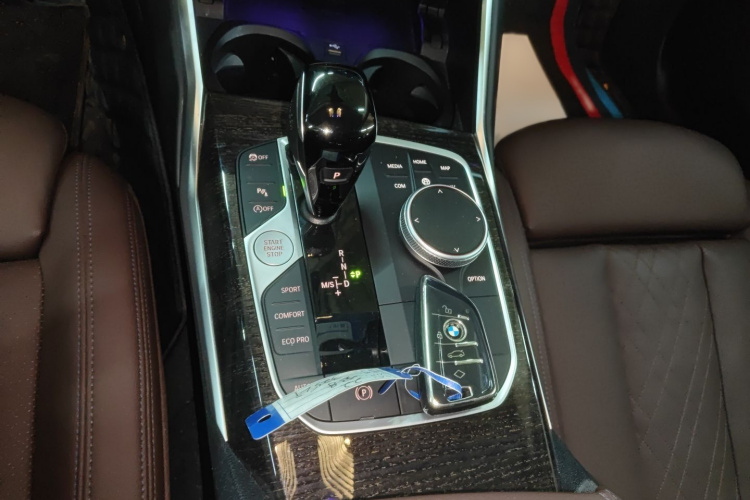 宝马3系 2022款 325Li M运动套装局部细节18