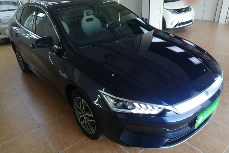 比亚迪 秦PLUS 2023款 冠军版 EV 420KM领先型车身外观3