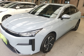 吉利银河 银河L6 2024款 125km PLUS 龙腾版