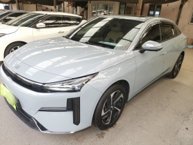 吉利银河 银河L6 2024款 125km PLUS 龙腾版