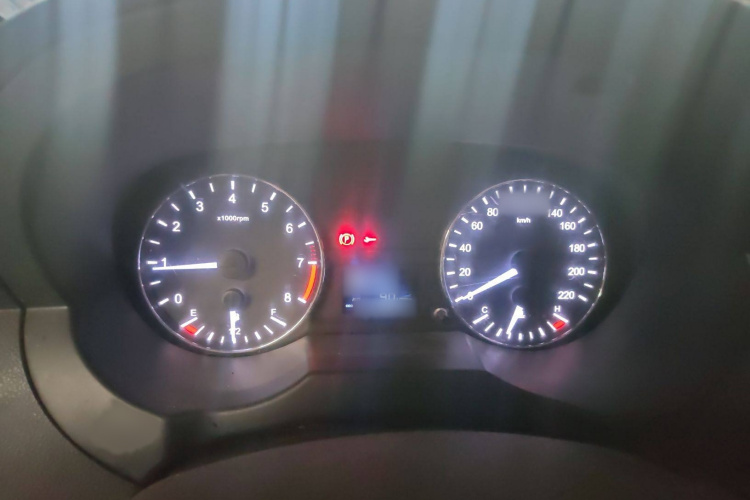 江淮瑞风 瑞风M3 2016款 宜家版 1.6L 豪华智能型局部细节14