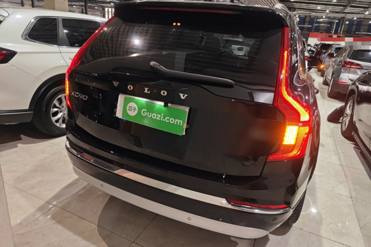 沃尔沃XC90 2022款 B6 智逸豪华版 7座车身外观6
