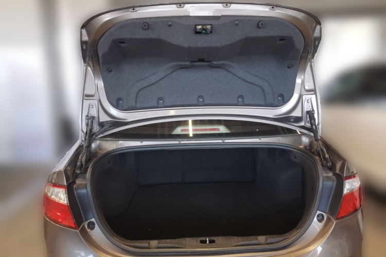 奇瑞 艾瑞泽7 2013款 1.6L CVT致享版中控内饰23