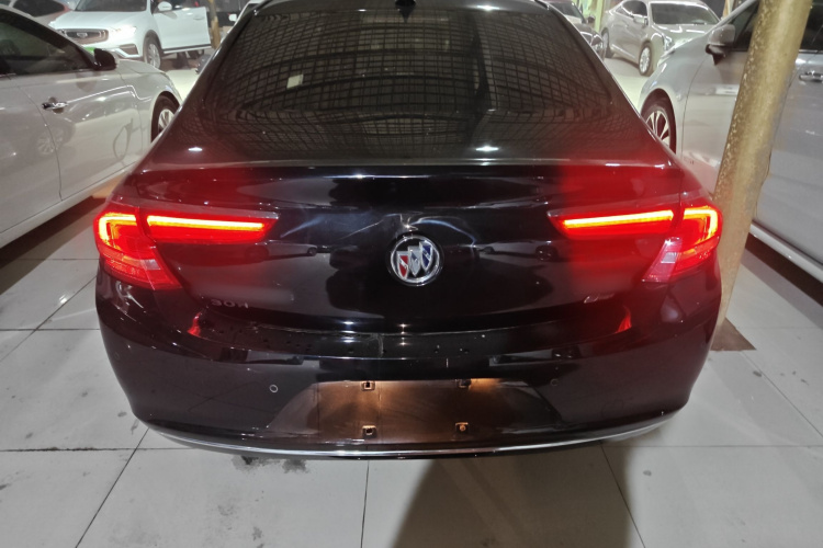 别克 君越 2018款 20T 精英型车身外观6