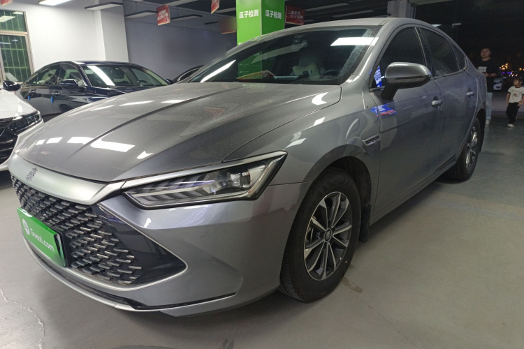 比亚迪 秦PLUS 2024款 荣耀版 DM-i 55KM领先型车身外观6003