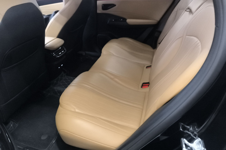 吉利银河 银河L7 2023款 1.5T 115km MAX中控内饰7004