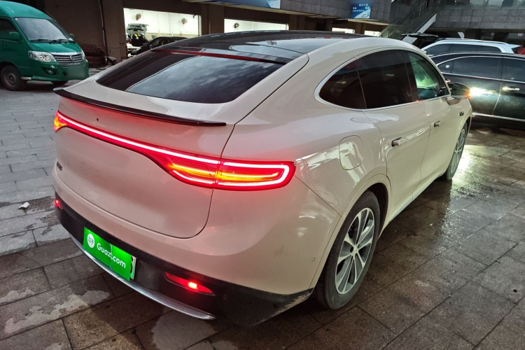 鸿蒙智行 智界R7 2025款 增程 251km Max车身外观6005