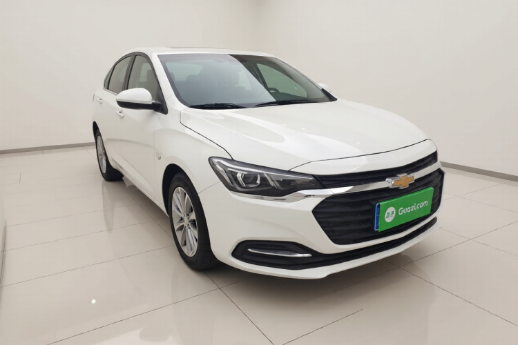 雪佛兰 科鲁泽 2022款 320 自动悦享天窗版车身外观3