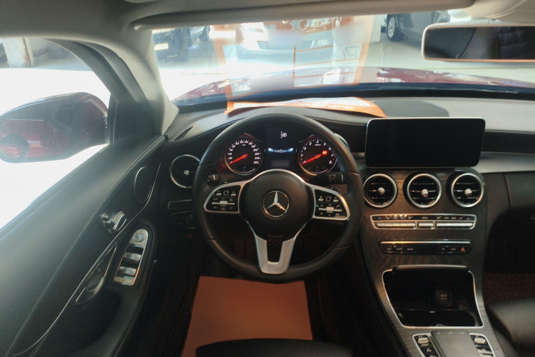 奔驰C级 2019款 C 180 L 动感型运动版局部细节13