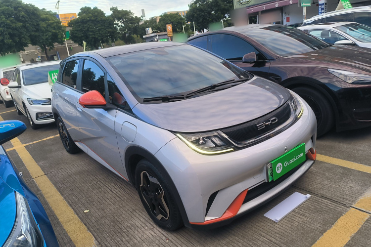 比亚迪 海豚 2021款 405km 时尚版车身外观3