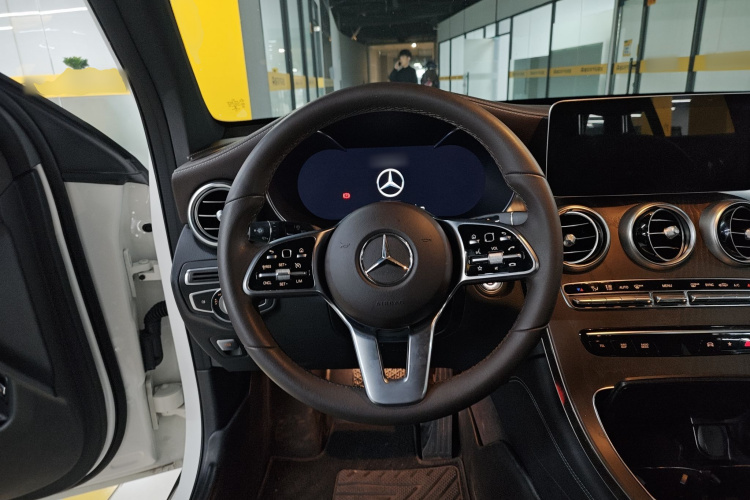 奔驰GLC 2020款 改款 GLC 260 L 4MATIC 豪华型中控内饰13