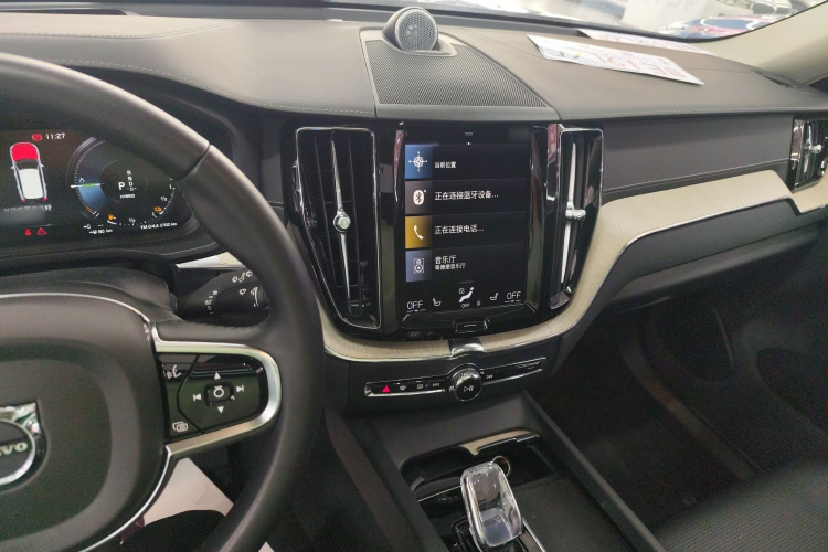 沃尔沃XC60新能源 2021款 T8 E驱混动 智雅豪华版中控内饰7002