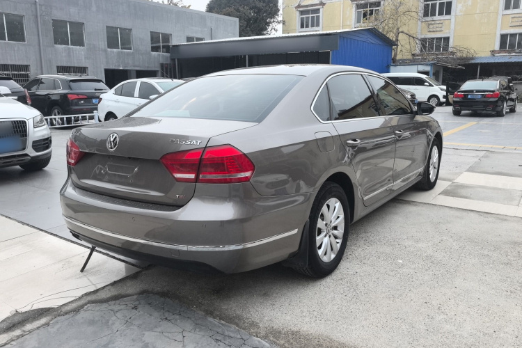 大众 帕萨特 2014款 1.8TSI DSG尊荣版车身外观7