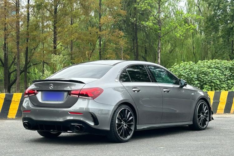 奔驰A级AMG 2022款 AMG A 35 L 4MATIC车身外观6008