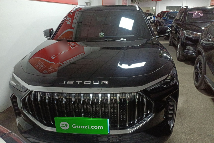 捷途X70 PLUS 2023款 1.5T DCT勇者PLUS 5座车身外观2