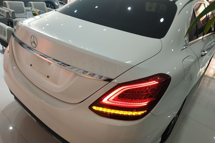 奔驰C级 2020款 改款 C 200 L 时尚型运动版车身外观6001