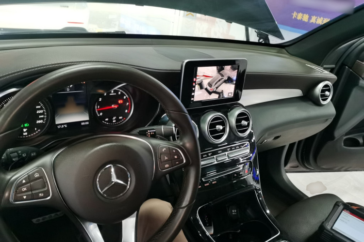 奔驰GLC 2019款 GLC 200 L 4MATIC中控内饰12