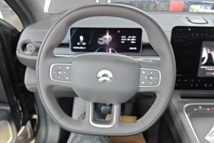 蔚来ES6 2025款 75kWh中控内饰13