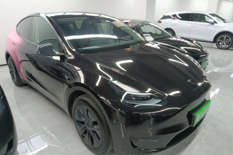 特斯拉 Model Y 2024款 后轮驱动版车身外观3