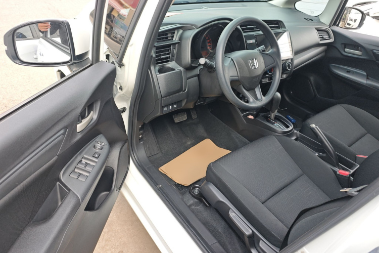 本田 飞度 2020款 1.5L CVT舒适版中控内饰20