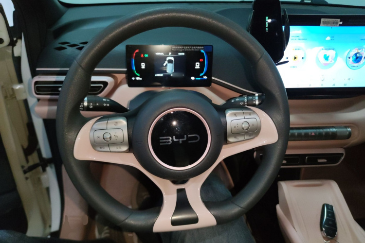 比亚迪 海鸥 2024款 荣耀版 305km 活力版中控内饰13