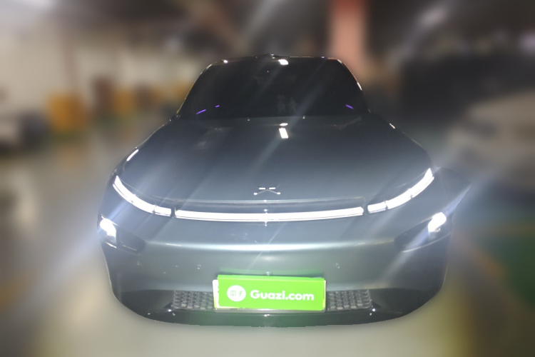 小鹏P7 2023款 P7i 702 Pro车身外观2