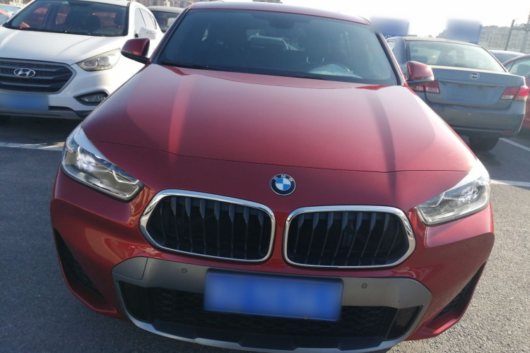 宝马X2 2020款 sDrive25i 领先型M越野套装车身外观2