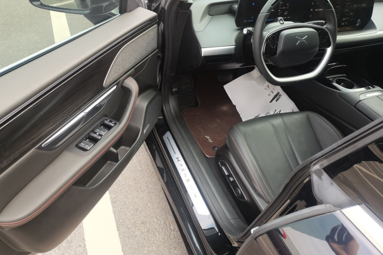 小鹏P7 2022款 480E中控内饰7003