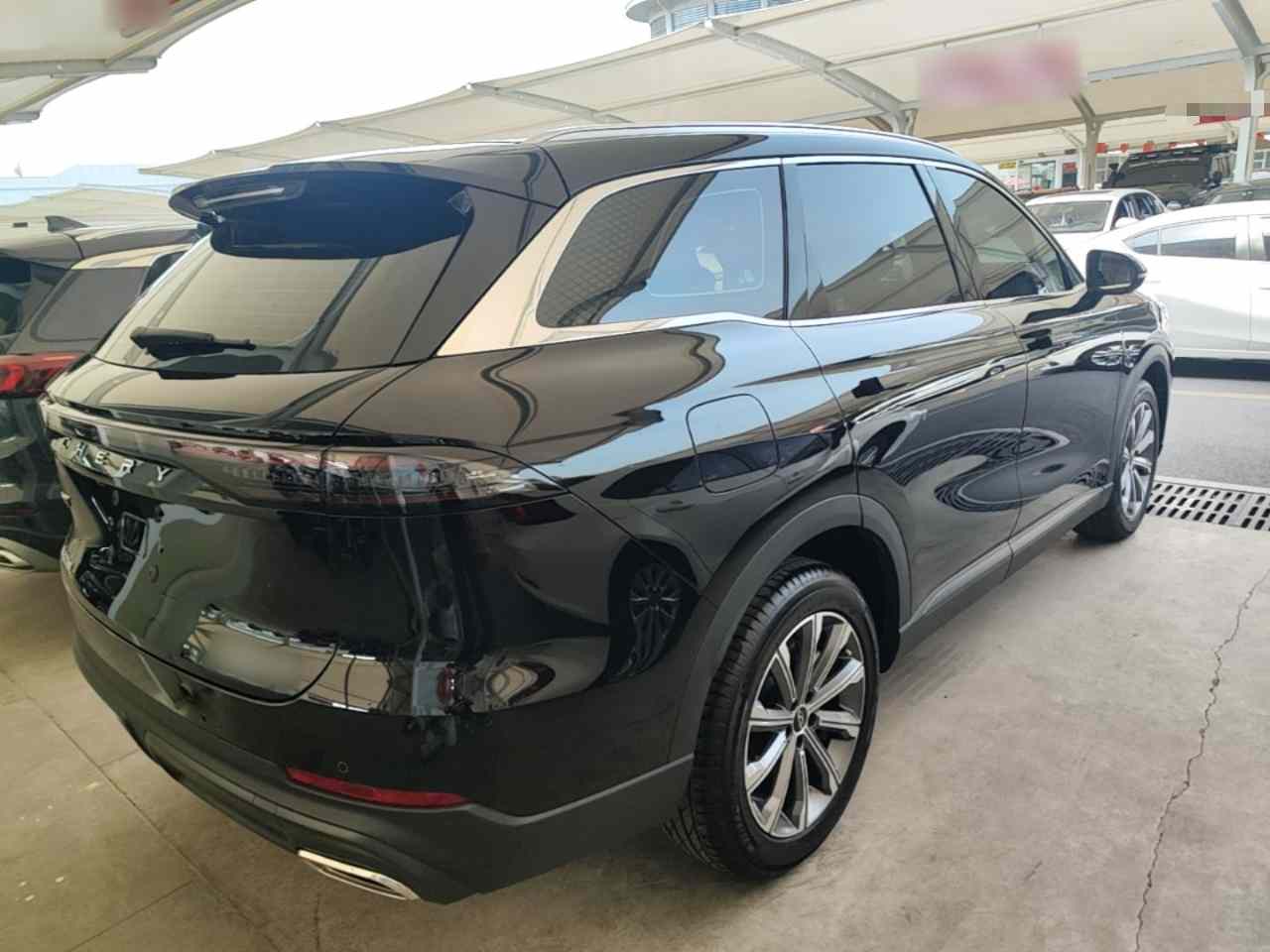 奇瑞 瑞虎8 L 2024款 2.0T 两驱舒适版 5座(4)