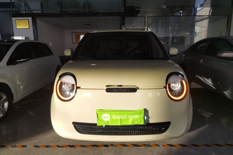 长安启源 长安Lumin 2023款 205km 香沁款车身外观2