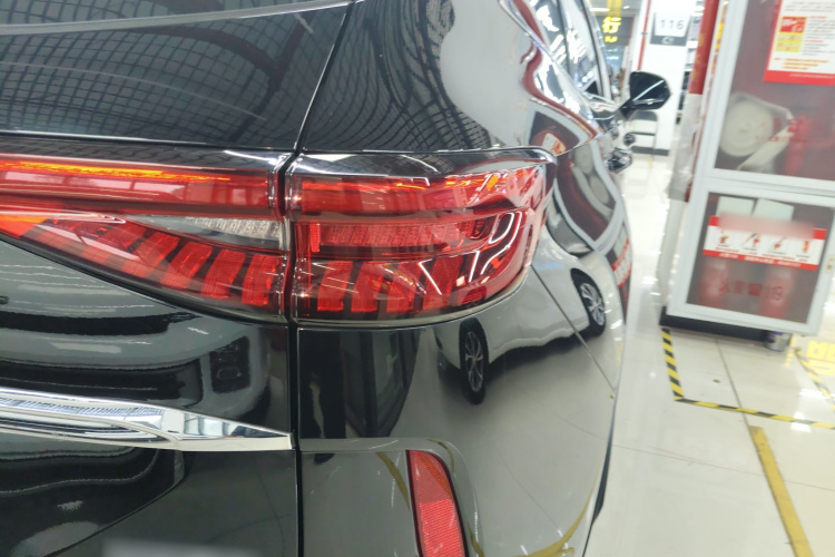 哈弗H6 2021款 第三代 1.5T 自动两驱Max车身外观9