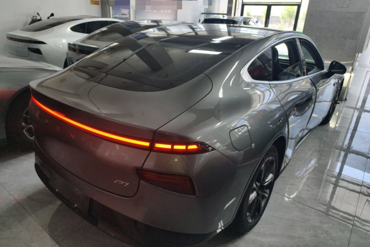 小鹏P7 2021款 480N车身外观6005