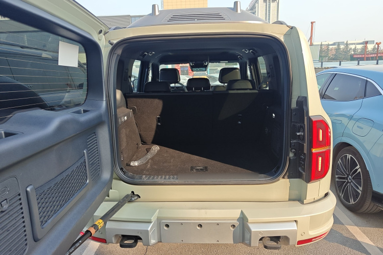 方程豹 豹5 2025款 云辇激光乾崑智驾版局部细节23