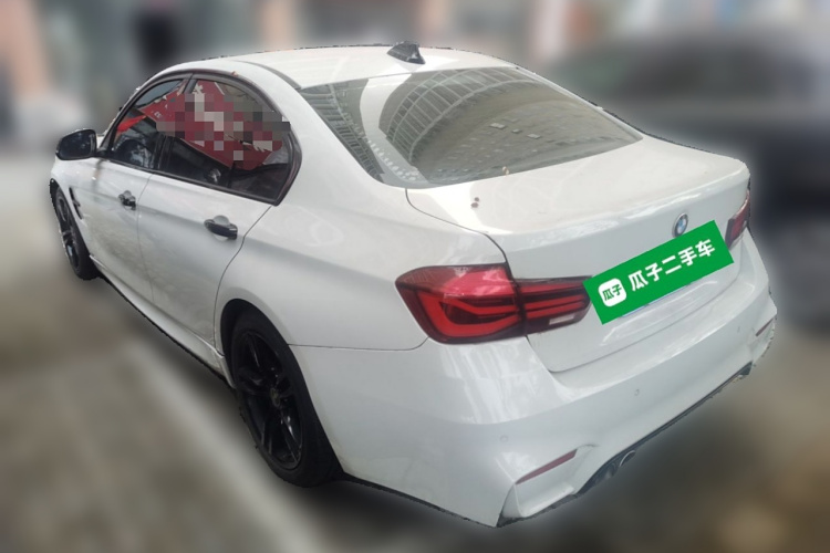 宝马3系 2019款 320i M运动曜夜版车身外观6003