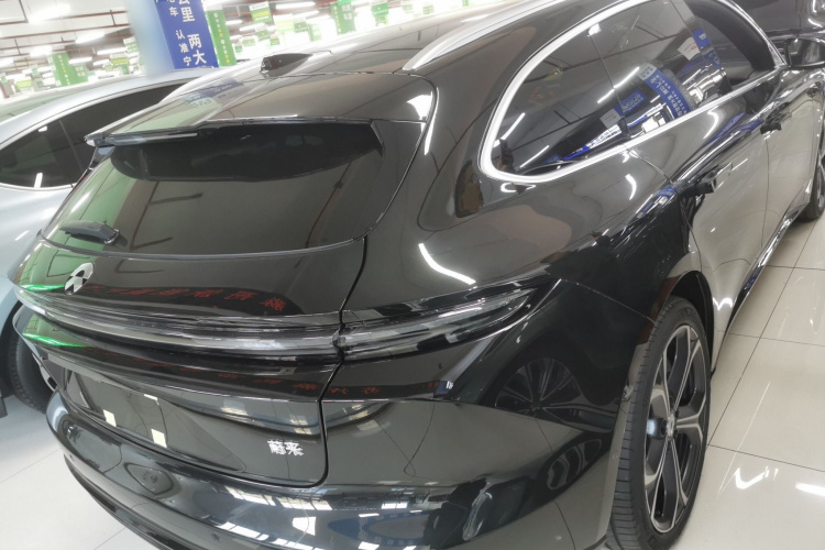 蔚来ET5T 2025款 100kWh Touring车身外观6