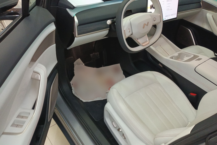 乐道L60 2024款 60kWh 后驱版中控内饰20