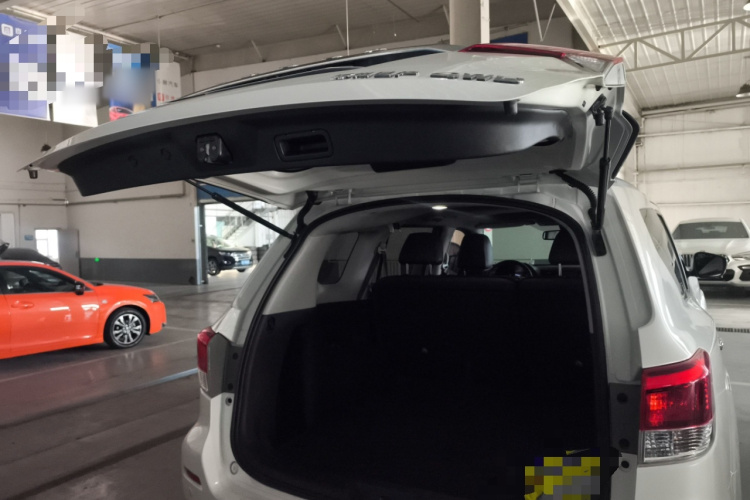 日产 途达 2020款 2.5L XV 4WD 自动四驱旗舰版局部细节23