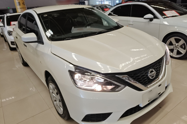 日产 轩逸 2021款 经典 1.6XE CVT专享版车身外观3