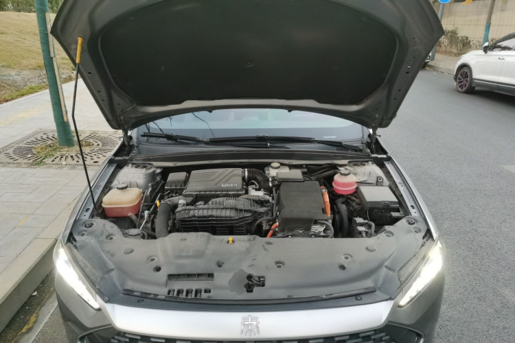 比亚迪 秦PLUS 2021款 DM-i 55KM 旗舰型局部细节24